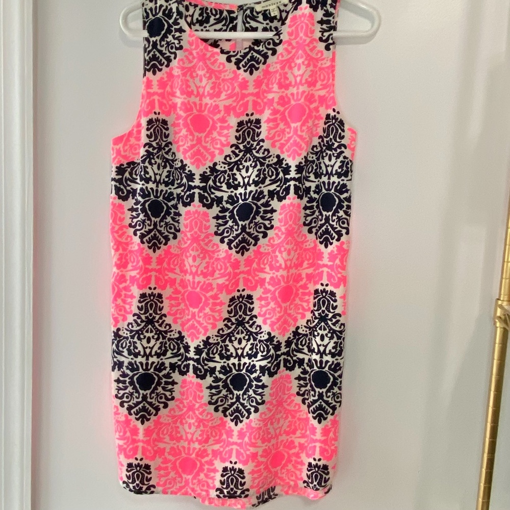 Black and Pink Shift Dress in Size Large